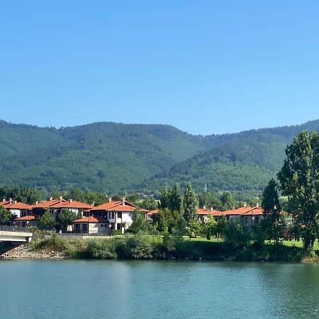 K'S Place Apartment Pravets Golf Resort ภายนอก รูปภาพ