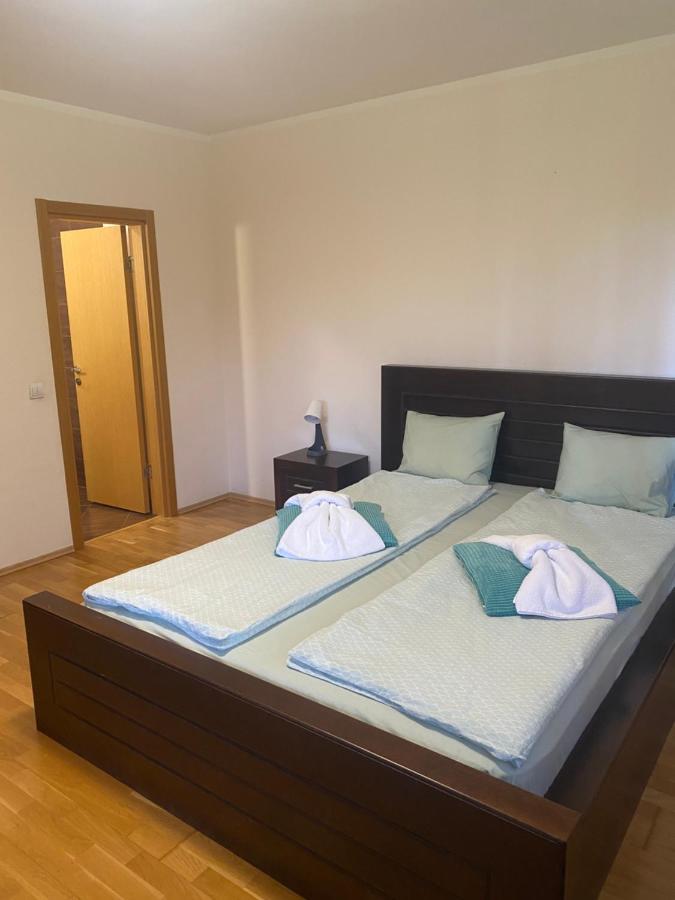 K'S Place Apartment Pravets Golf Resort ภายนอก รูปภาพ
