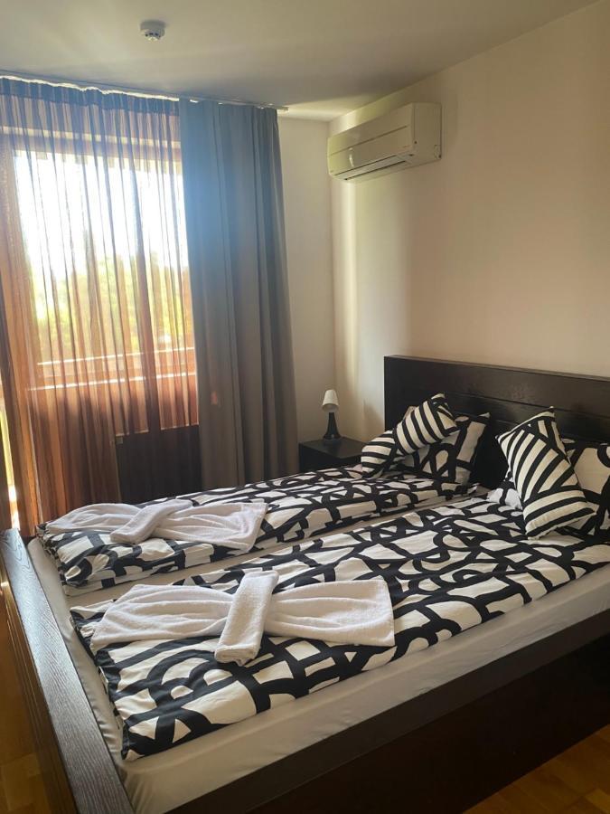 K'S Place Apartment Pravets Golf Resort ภายนอก รูปภาพ