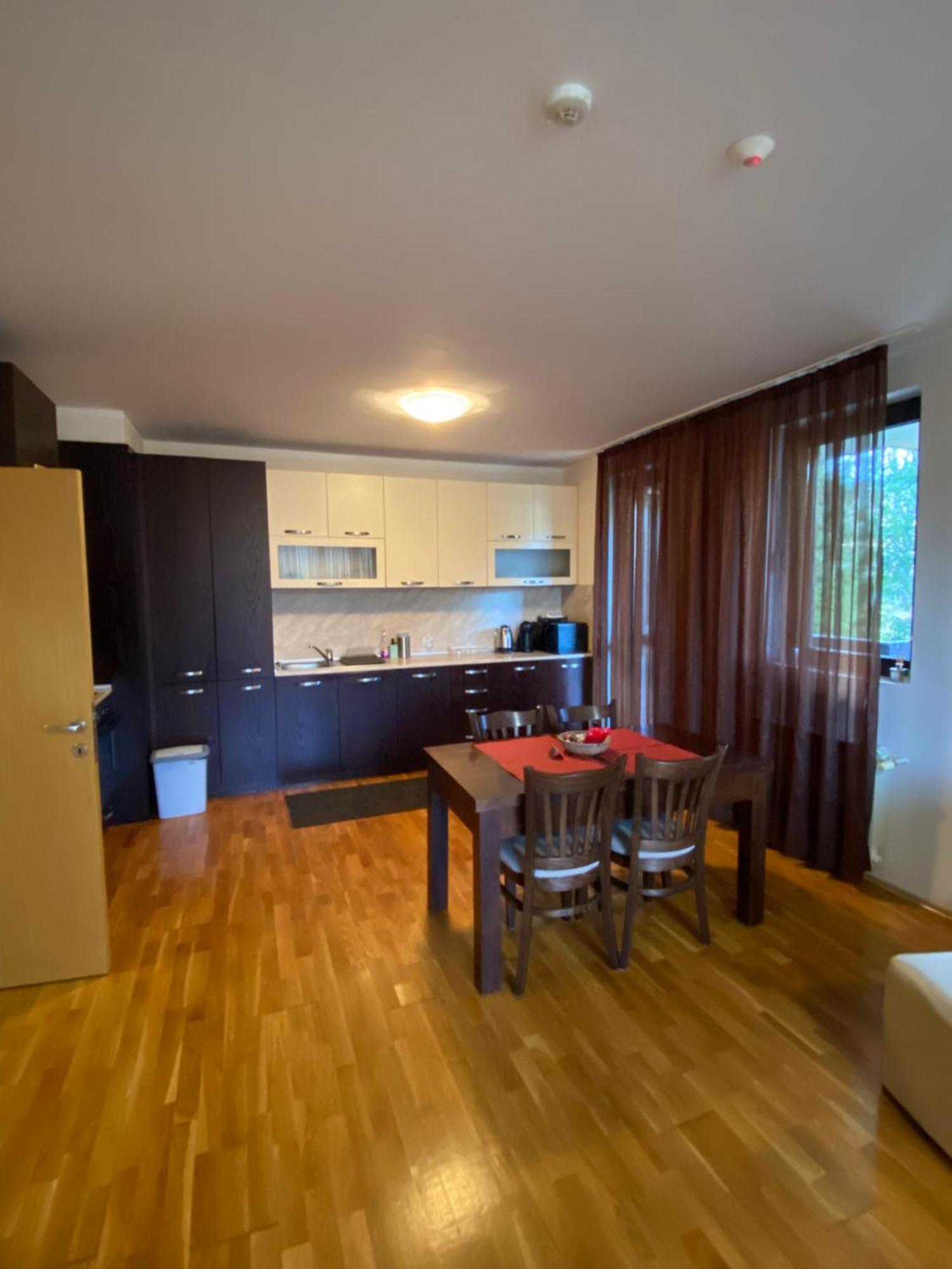 K'S Place Apartment Pravets Golf Resort ภายนอก รูปภาพ